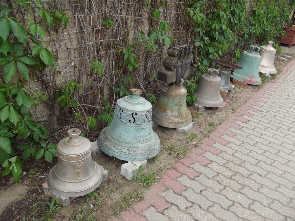 Évszázadok harangjai