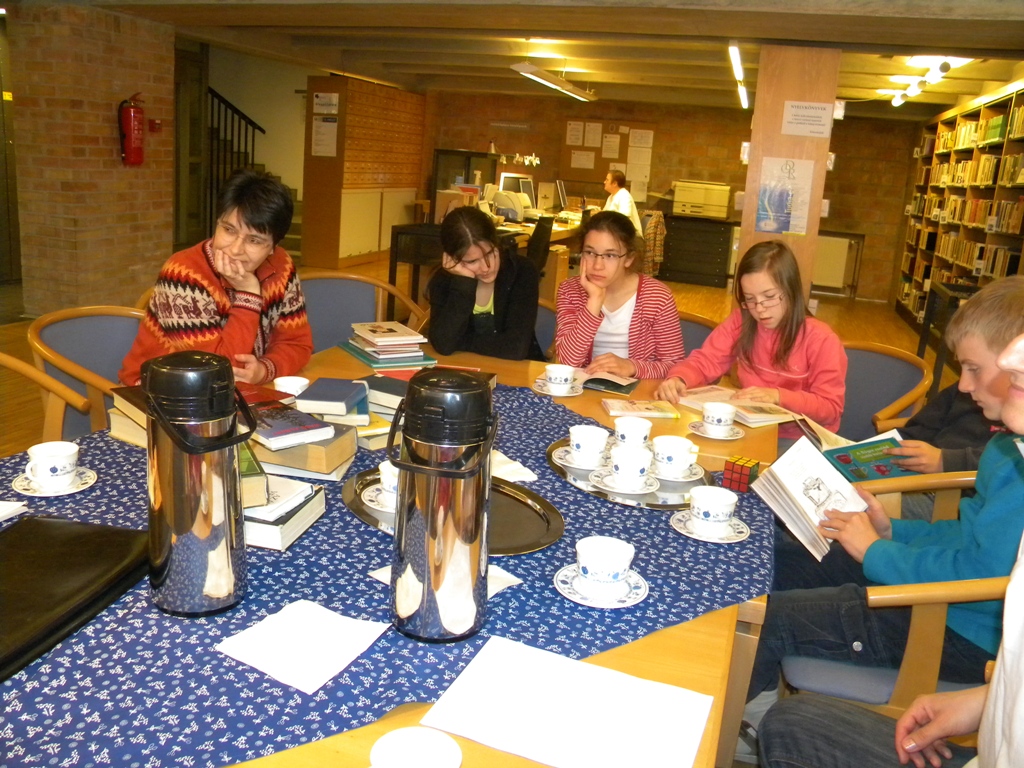 Maratoni versolvasás