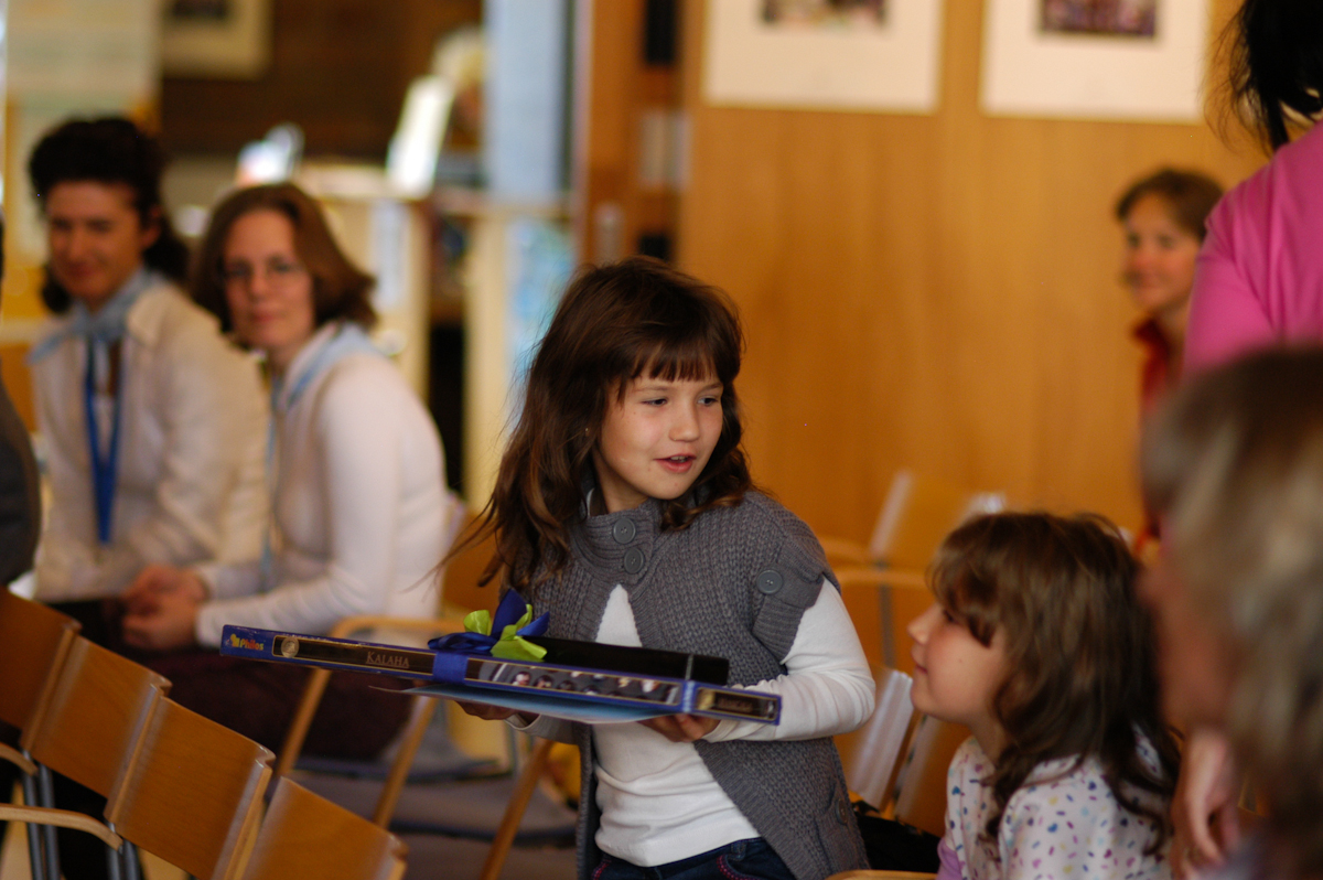 Év Olvasó családja