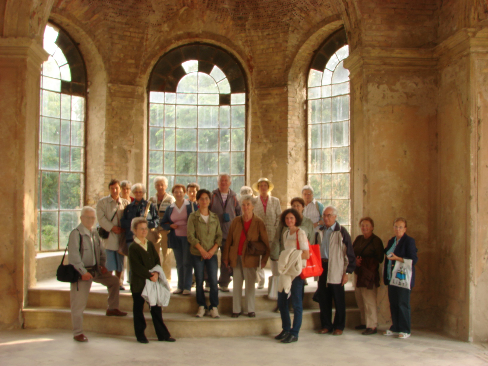 Csoportkép a Pálmaházban.