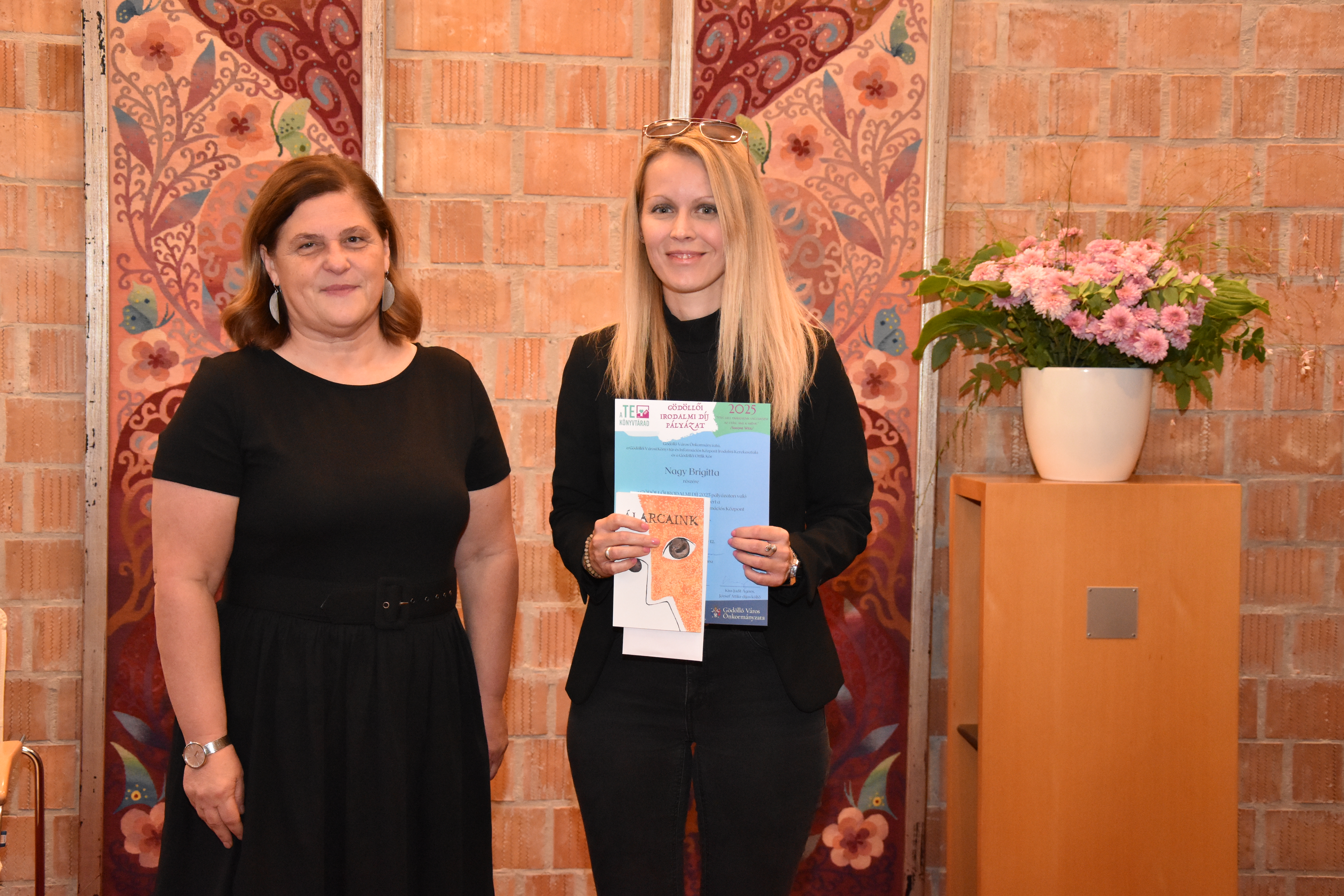 Gödöllői Városi Könyvtár különdíja: Nagy Brigitta: Szilvamaglárma