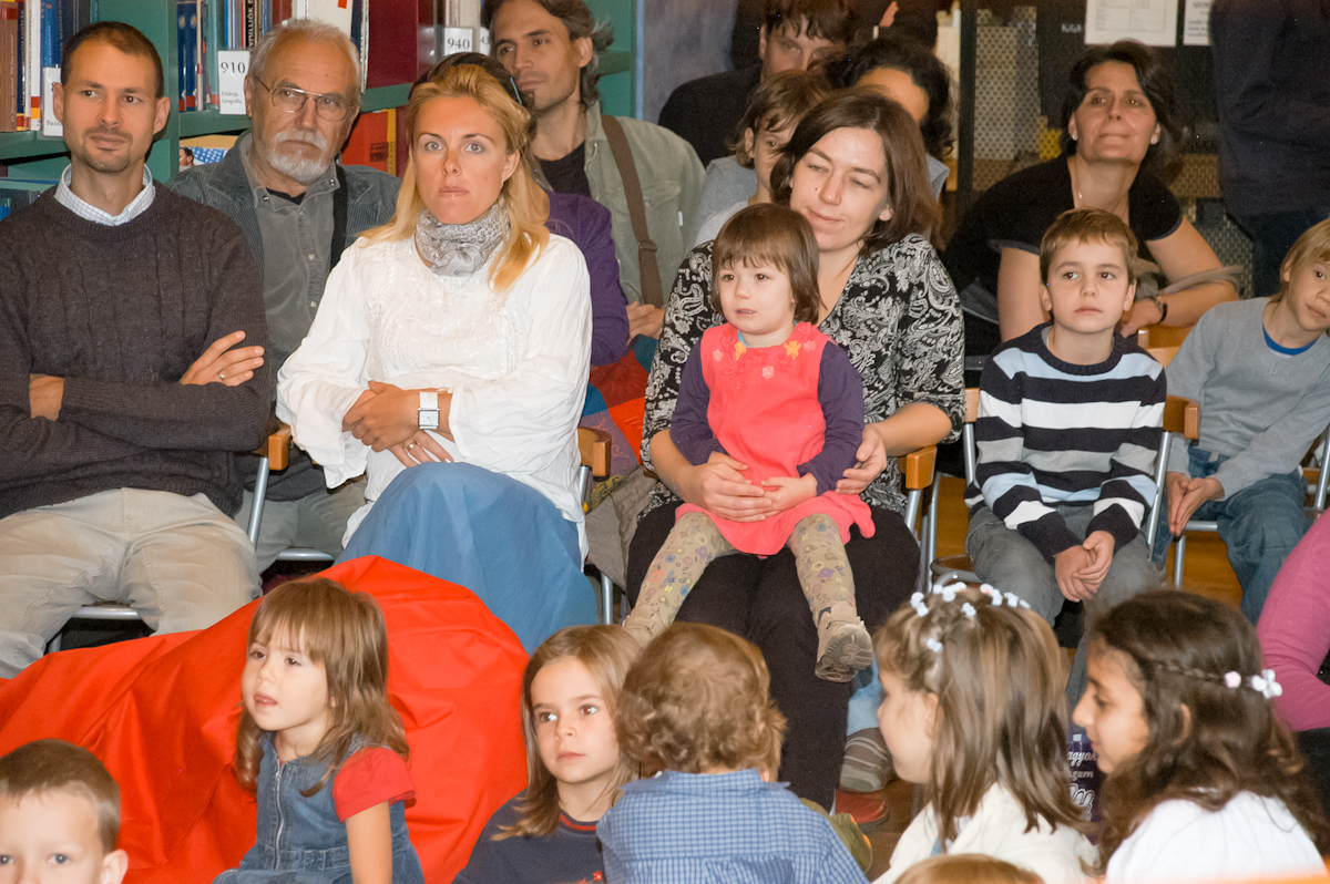 Süssünk, süssünk valamit