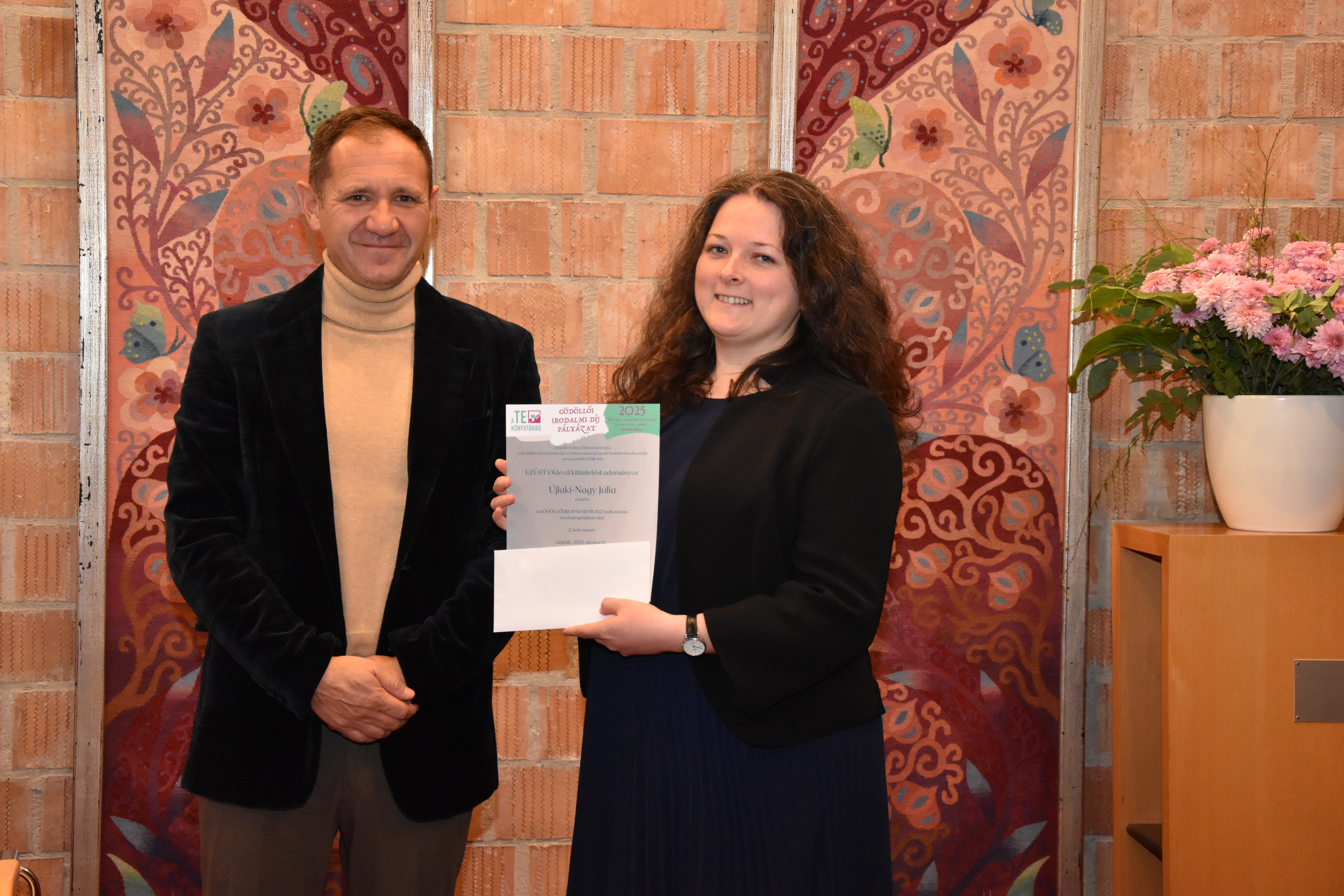 2. díj: Újlaki-Nagy Júlia: Porból