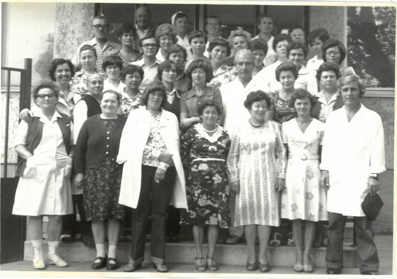 Fájl:1979, a Városi Kórház dolgozói az utolsó fotón.jpg